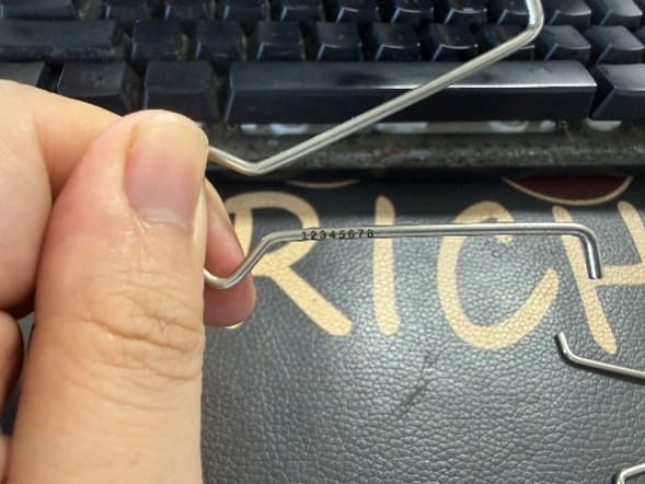 laser mark small numbers on clip