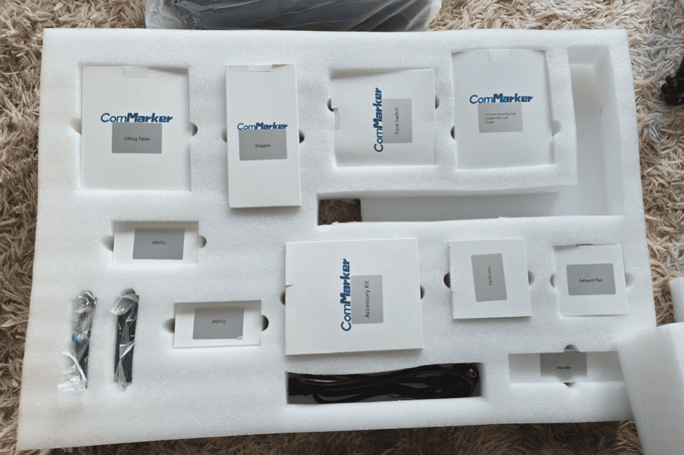 packaging of the ComMarker Omni X uv laser engraver