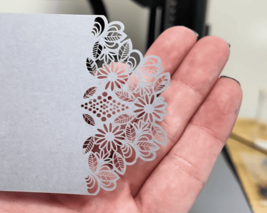 ComMarker Omni XE UV laser paper cutting